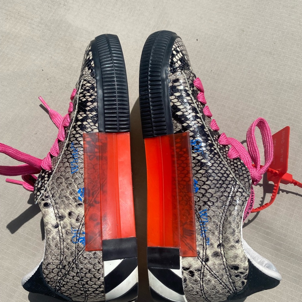 Off White Multi Colored Sneaker - image 5